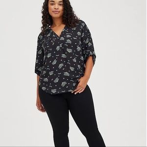 💸 SOLD 💸 Torrid Harper Pullover Blouse Disney Toy Story